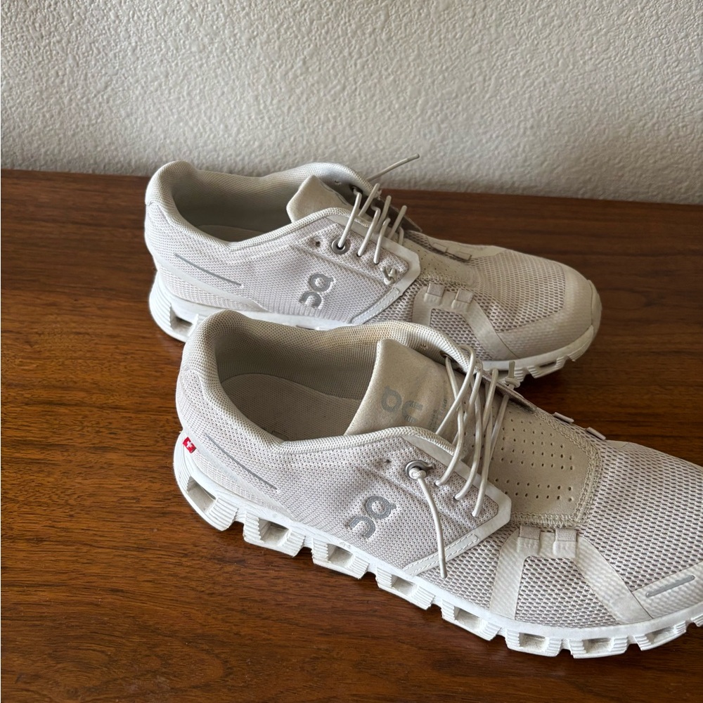 On Running Women's Shoes - White